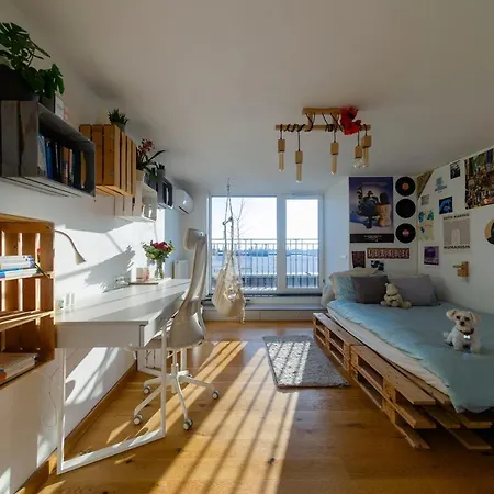 2 Poziomowy -146 M2 Apartment